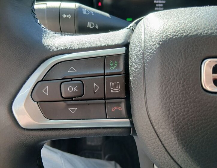 Jeep Compass SUV / Terénní 1,5 l 96 kw