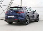 Alfa Romeo Stelvio 7