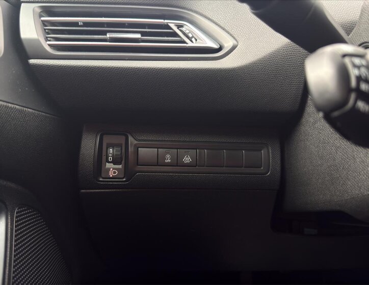 Peugeot 308 Kombi 1,2 l 96 kw