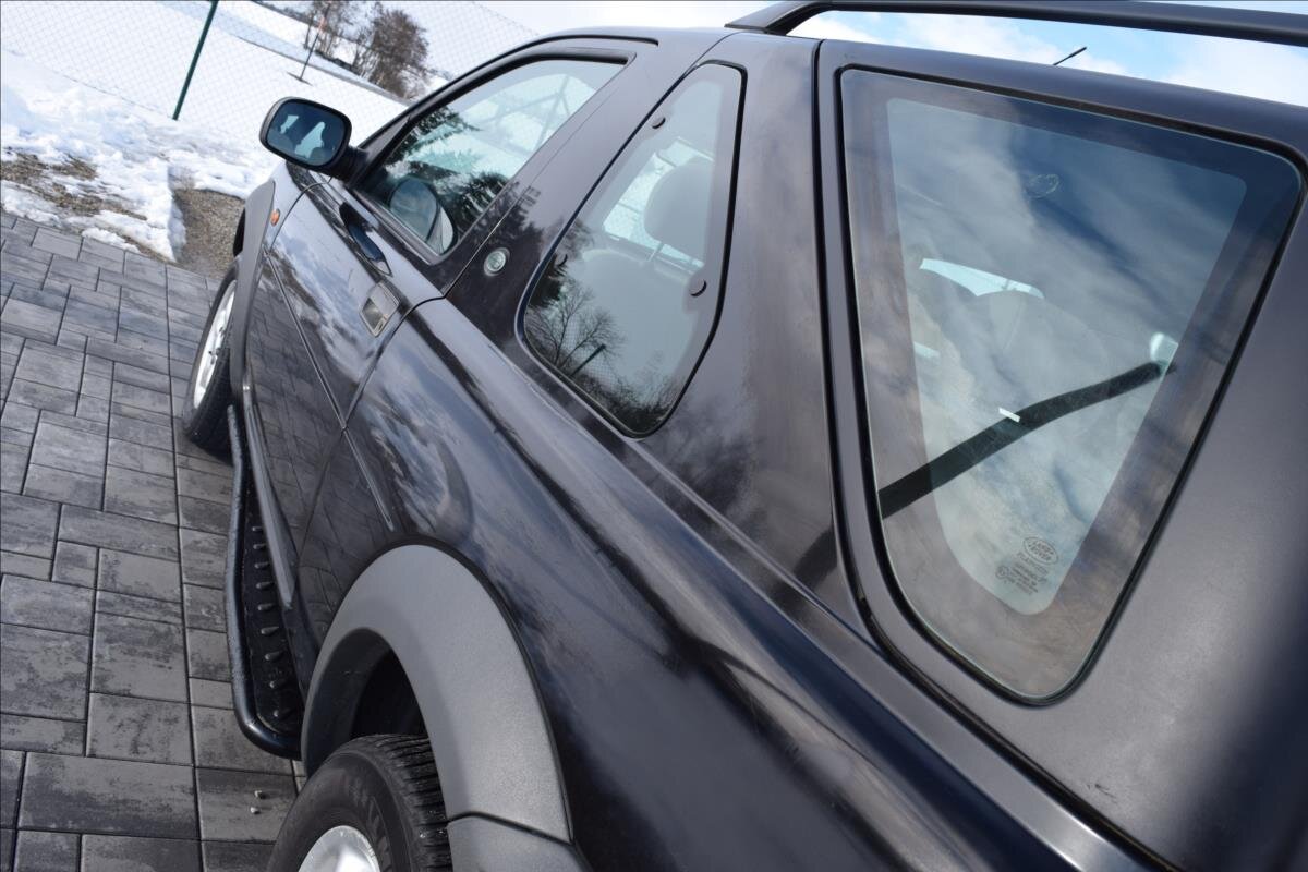 Land Rover Freelander Kombi 2,0 l 71 kw