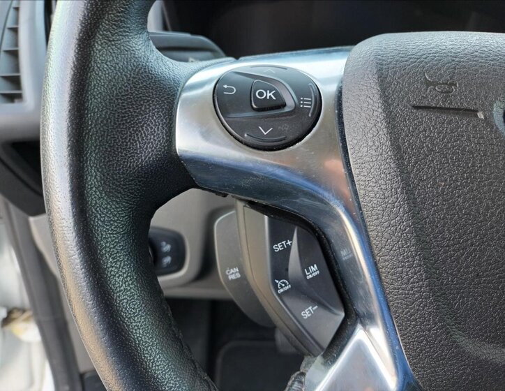 Ford Tourneo Connect Kombi 1,5 l 88 kw