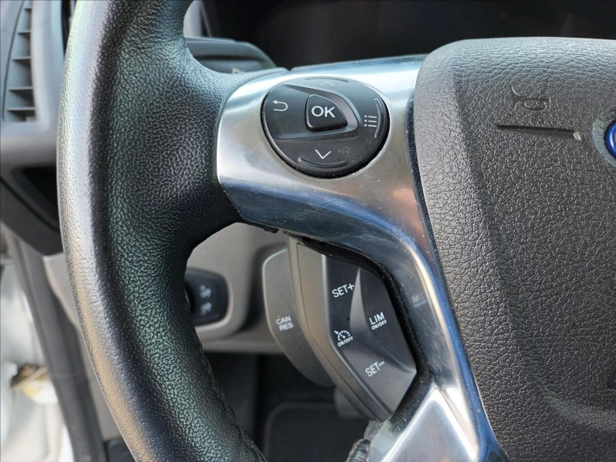 Ford Tourneo Connect Kombi 1,5 l 88 kw