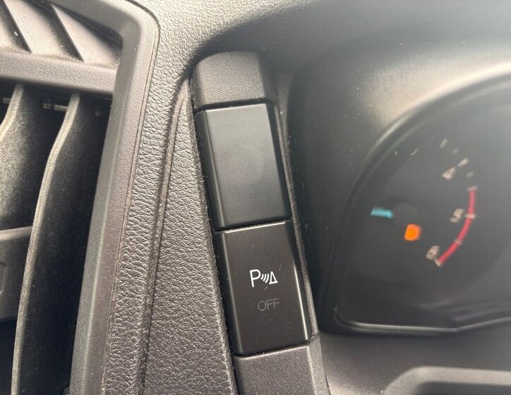 Ford Transit Skříň 2,0 l 96 kw