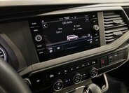 Volkswagen Caravelle 10