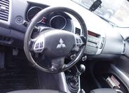 Mitsubishi Outlander 17