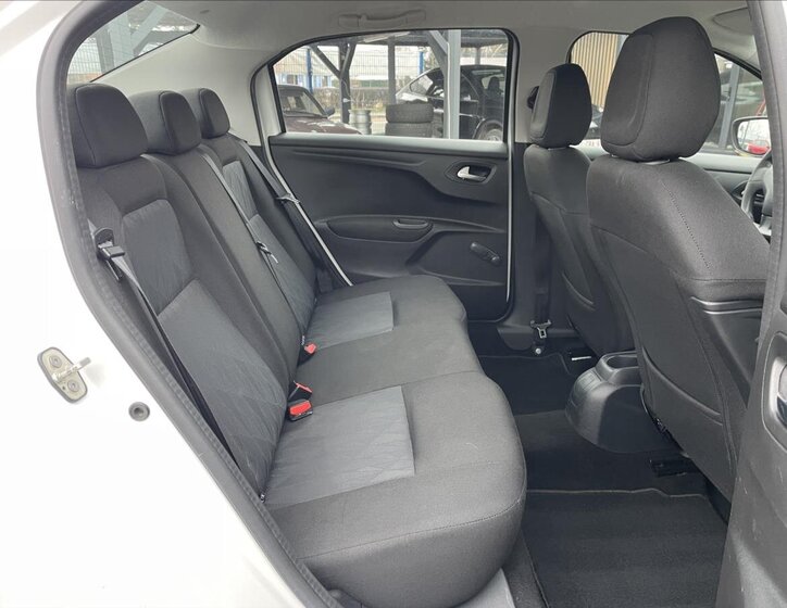 Citroën C-Elysée Sedan / Limuzína 1,2 l 61 kw