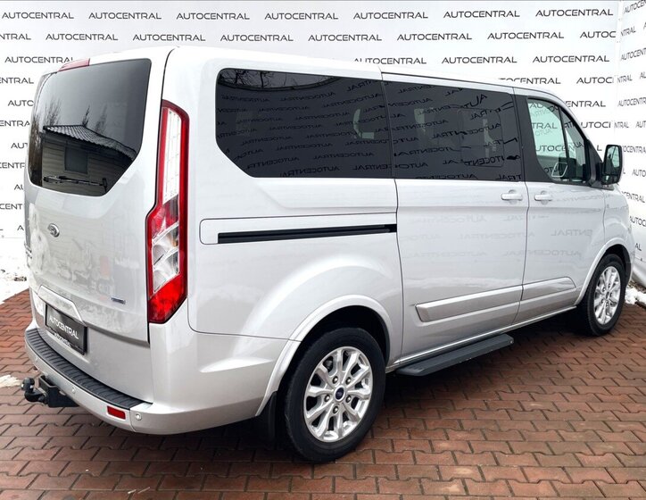 Ford Tourneo Custom MPV 2,0 l 96 kw