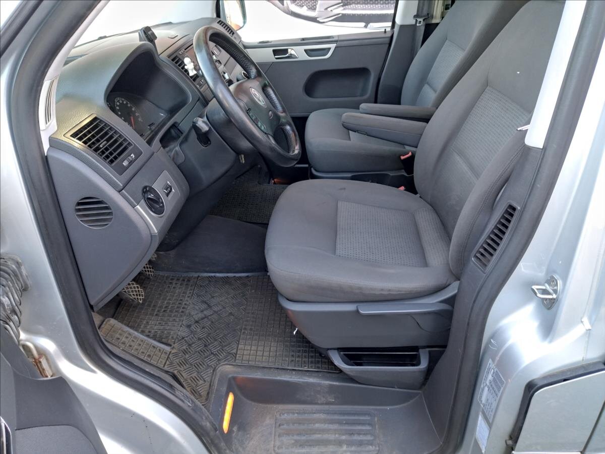 Volkswagen Multivan Kombi 2,5 l 96 kw