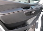 Mercedes-Benz Sprinter 17