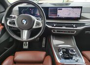 BMW X7 8
