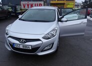 Hyundai i30 Kombi 1,6 l 99 kw