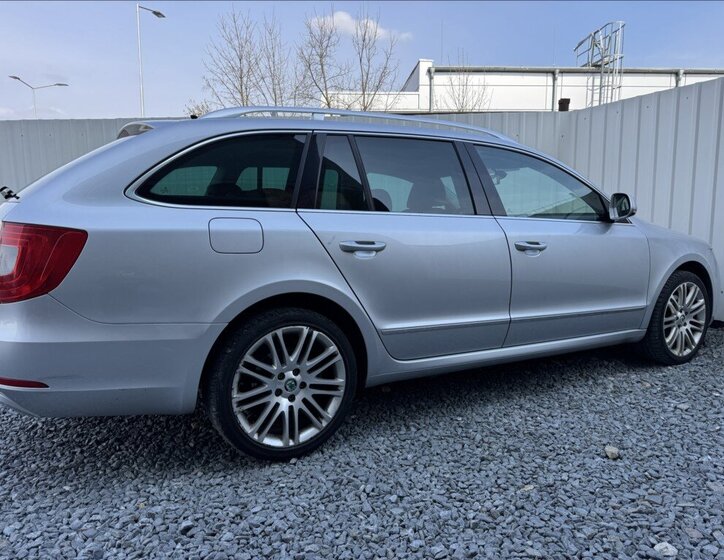 Škoda Superb Kombi 2,0 l 125 kw