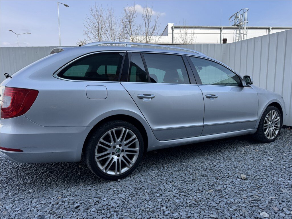Škoda Superb Kombi 2,0 l 125 kw