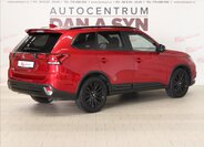 Mitsubishi Outlander 4