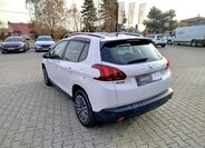 Peugeot 2008 8