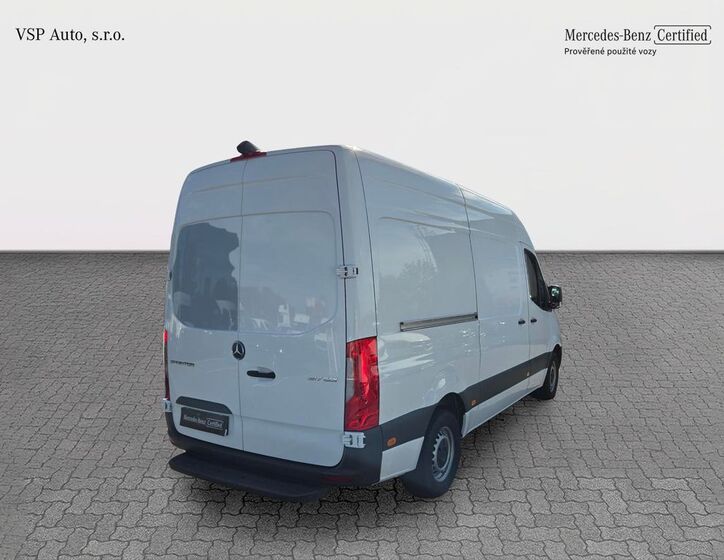 Mercedes-Benz Sprinter 5