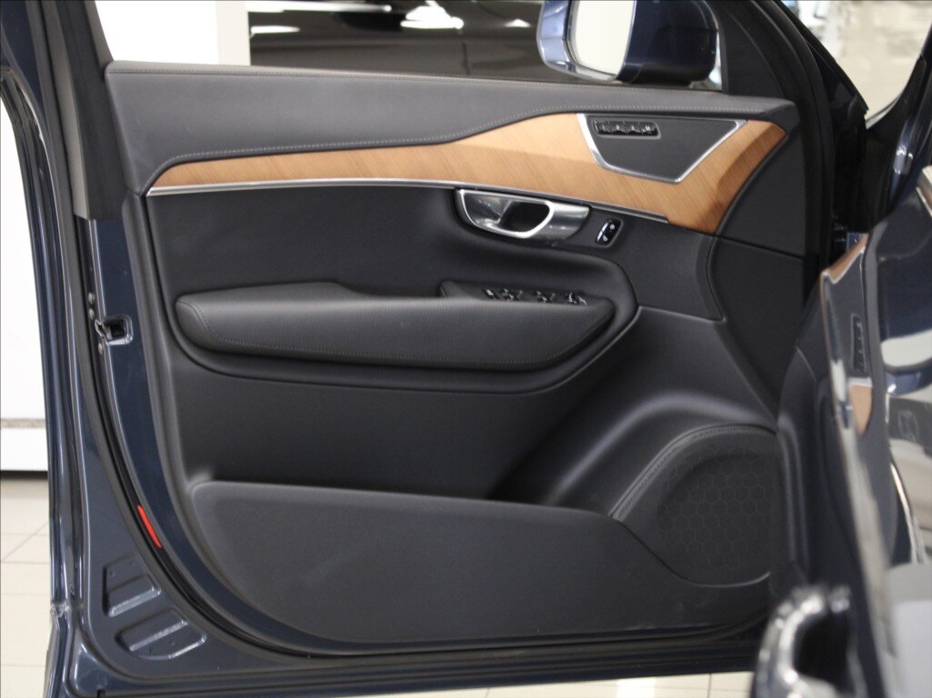 Volvo XC90 SUV 2,0 l 173 kw