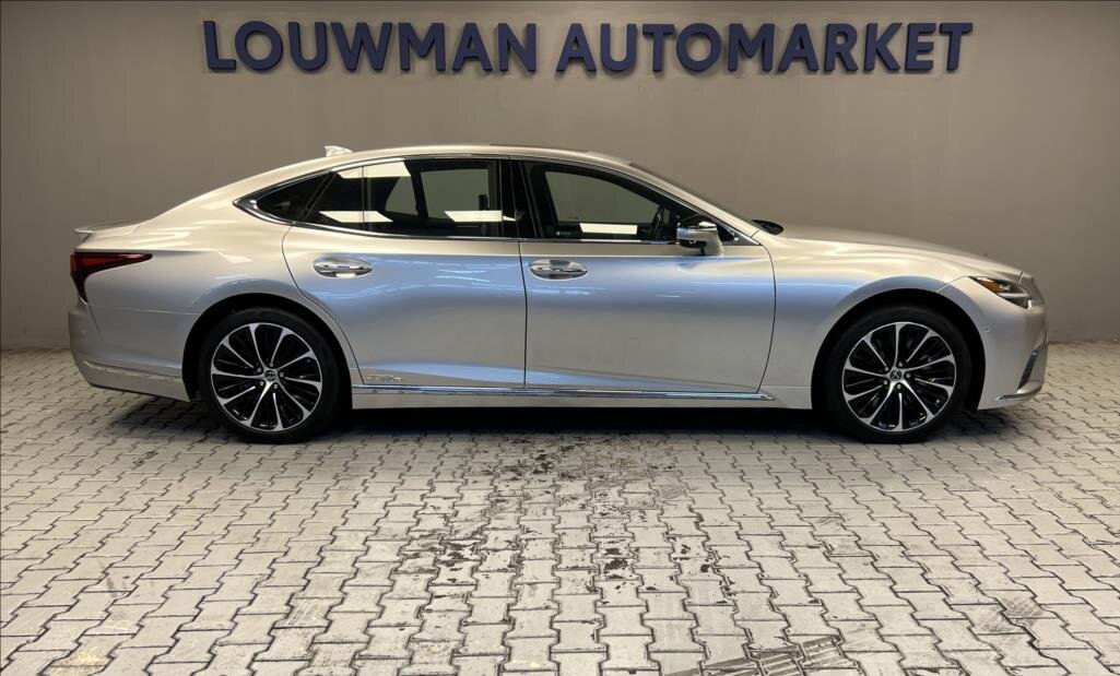 Lexus LS 500h Sedan / Limuzína 3,5 l 264 kw