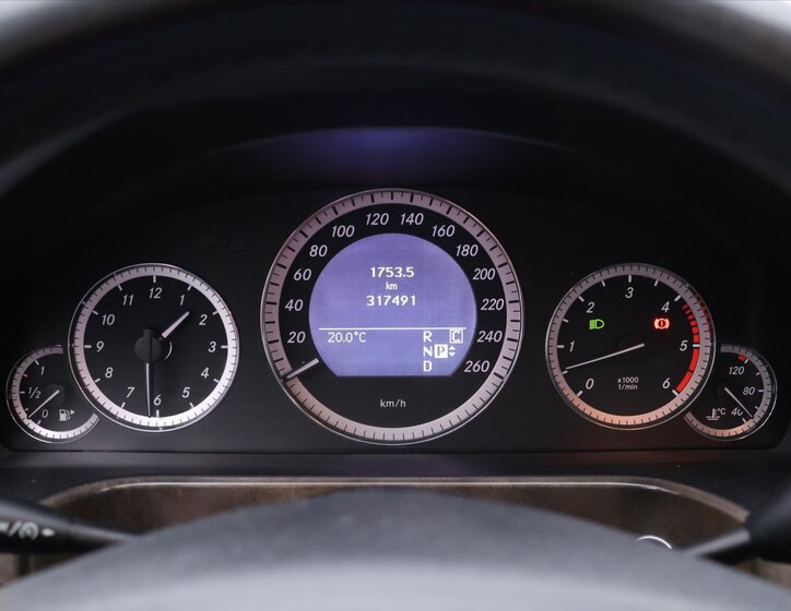 Mercedes-Benz Třídy E Kombi 3,0 l 170 kw