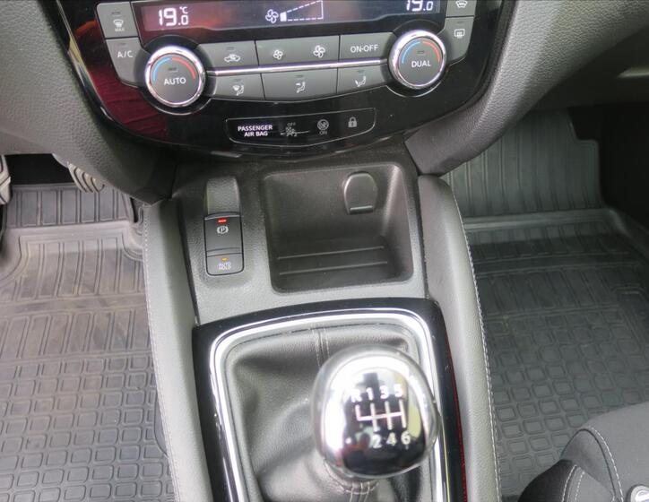 Nissan Qashqai 12