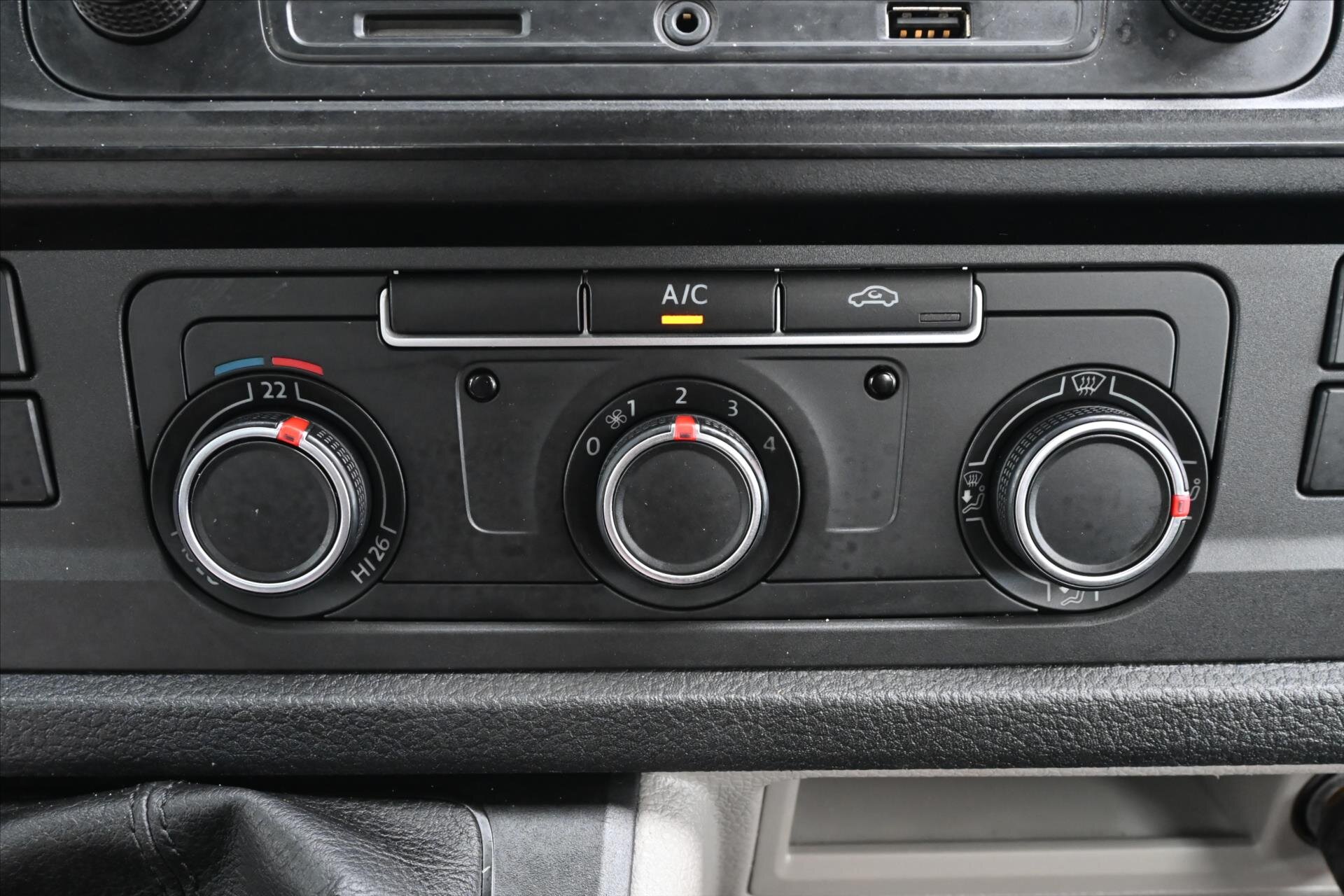 Volkswagen Transporter Valník 2,0 l 110 kw