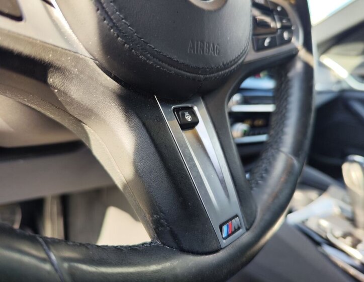 BMW Řada 5 Sedan / Limuzína 3,0 l 250 kw