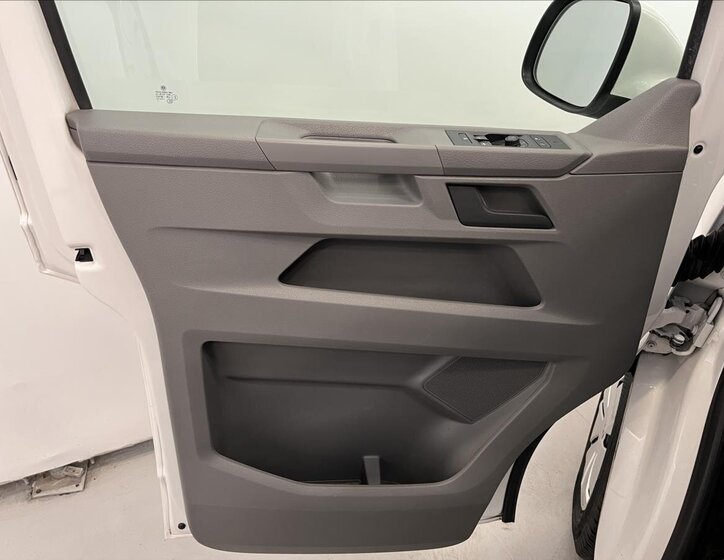 Volkswagen Transporter Kombi 2,0 l 81 kw