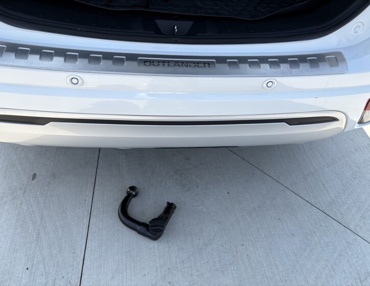 Mitsubishi Outlander 30