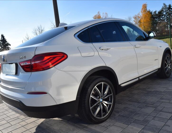 BMW X4 Sedan 2,0 l 140 kw