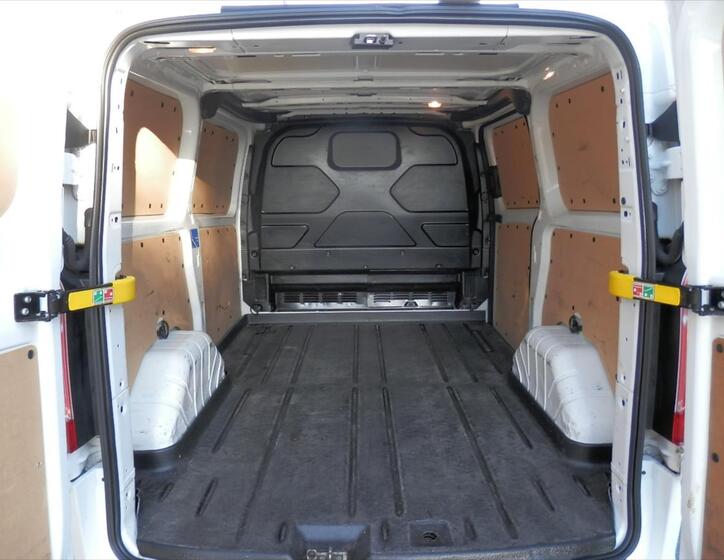Ford Transit Custom 24