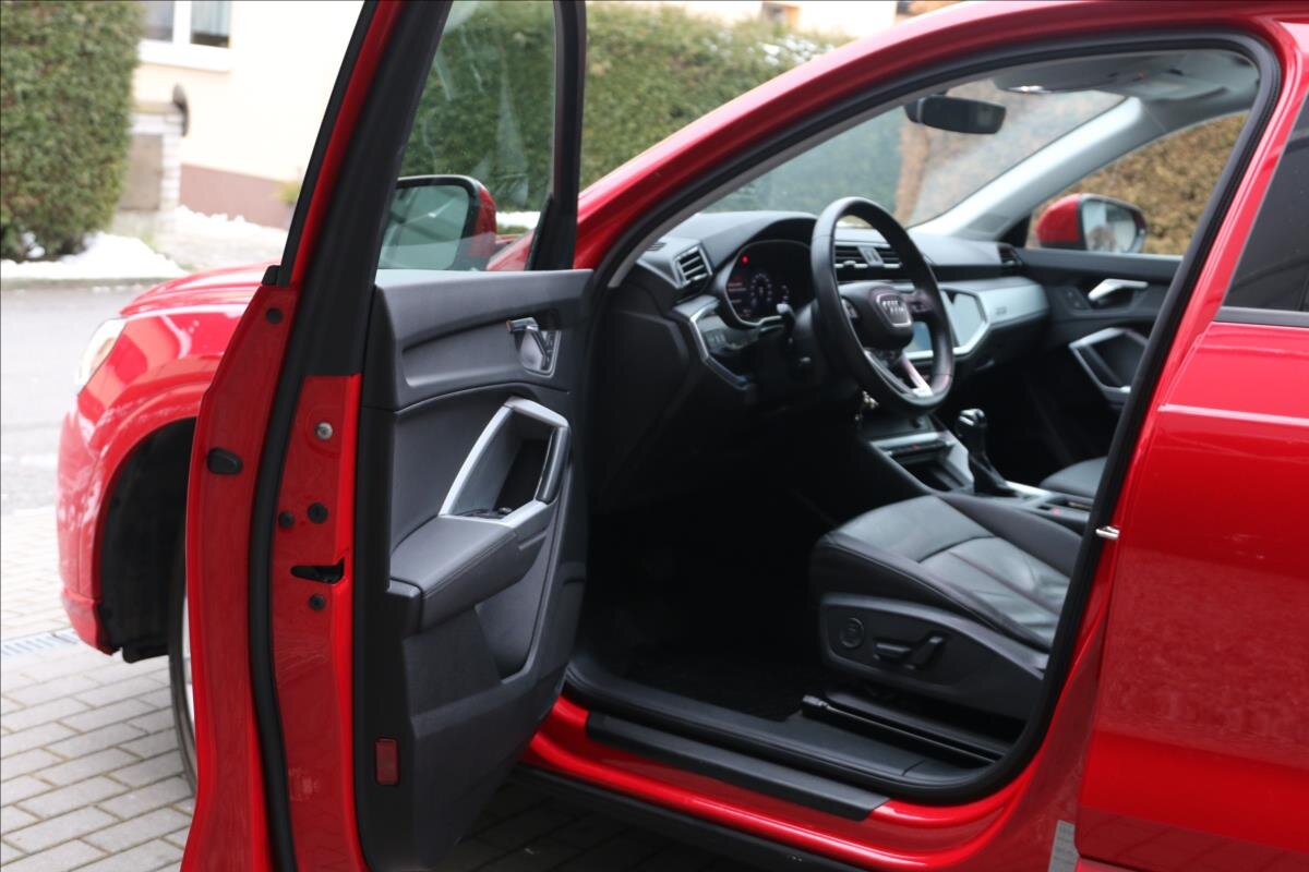 Audi Q3 SUV 2,0 l 140 kw