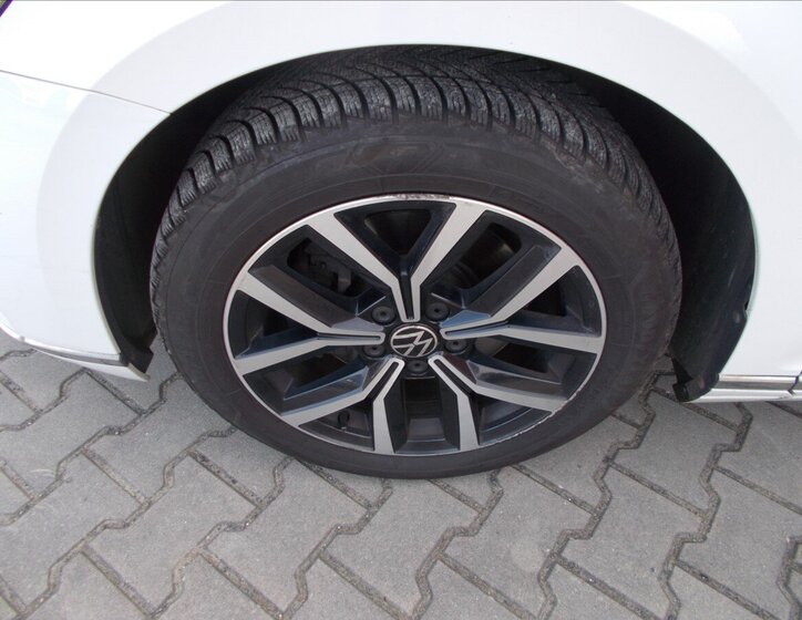 Volkswagen Passat Kombi 2,0 l 140 kw