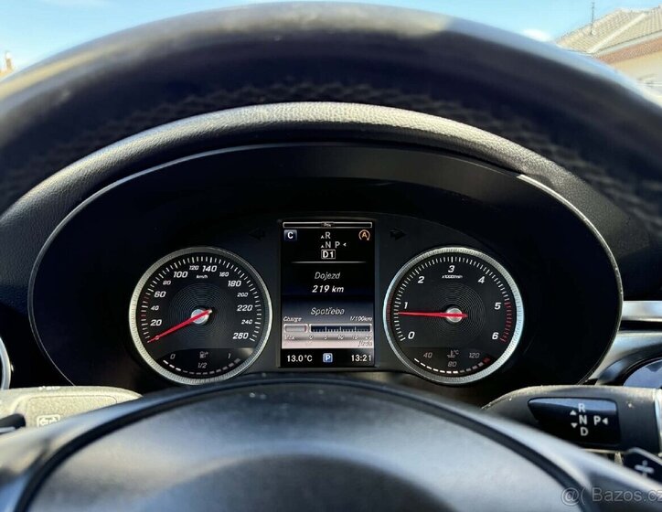 Mercedes-Benz Ostatní Sedan / Limuzína 0,0 125 kw