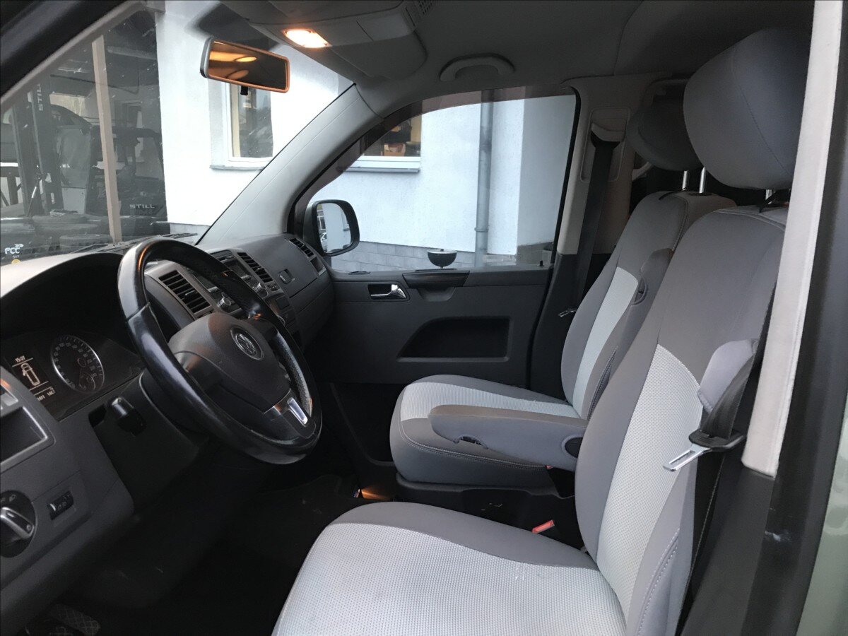 Volkswagen Caravelle