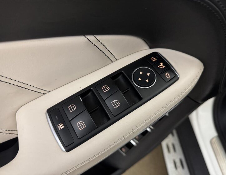 Mercedes-Benz GLS SUV / Terénní 5,5 l 430 kw