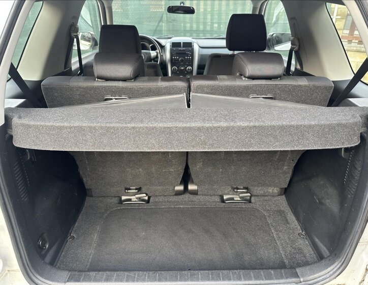 Suzuki Grand Vitara 5