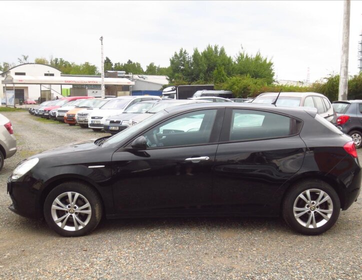 Alfa Romeo Giulietta 5