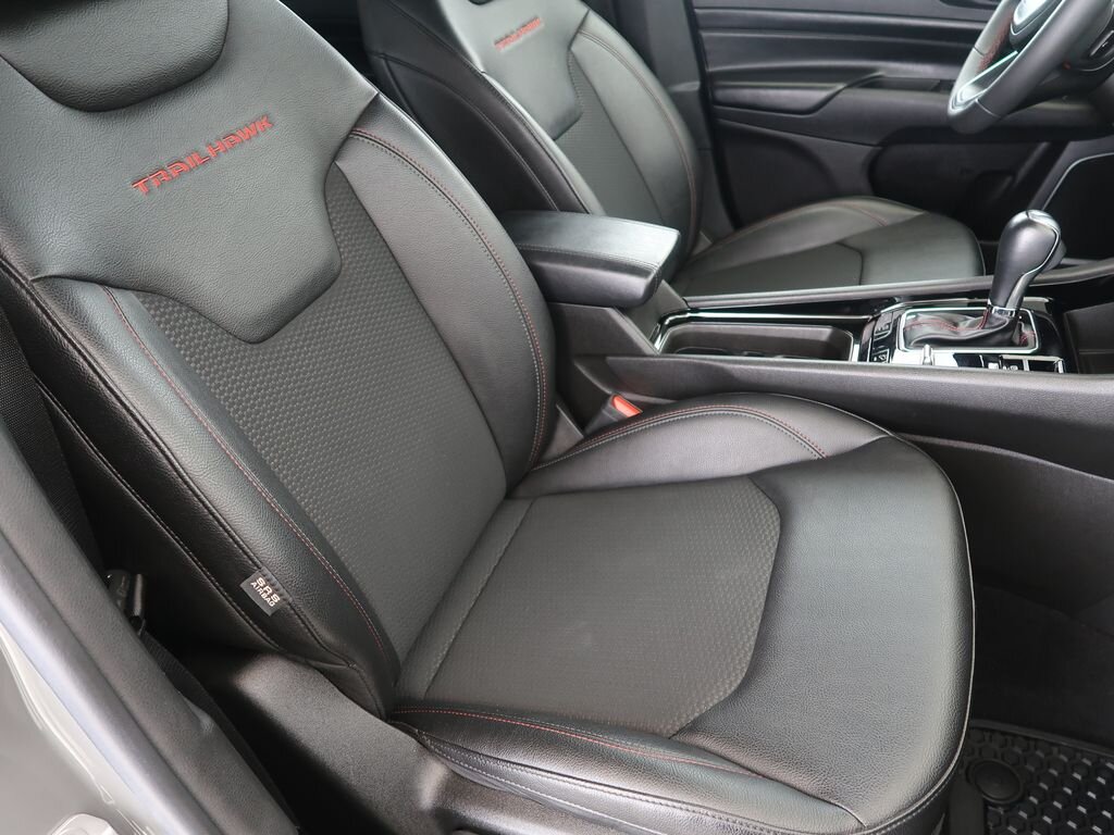 Jeep Compass SUV / Terénní 1,3 l 132 kw