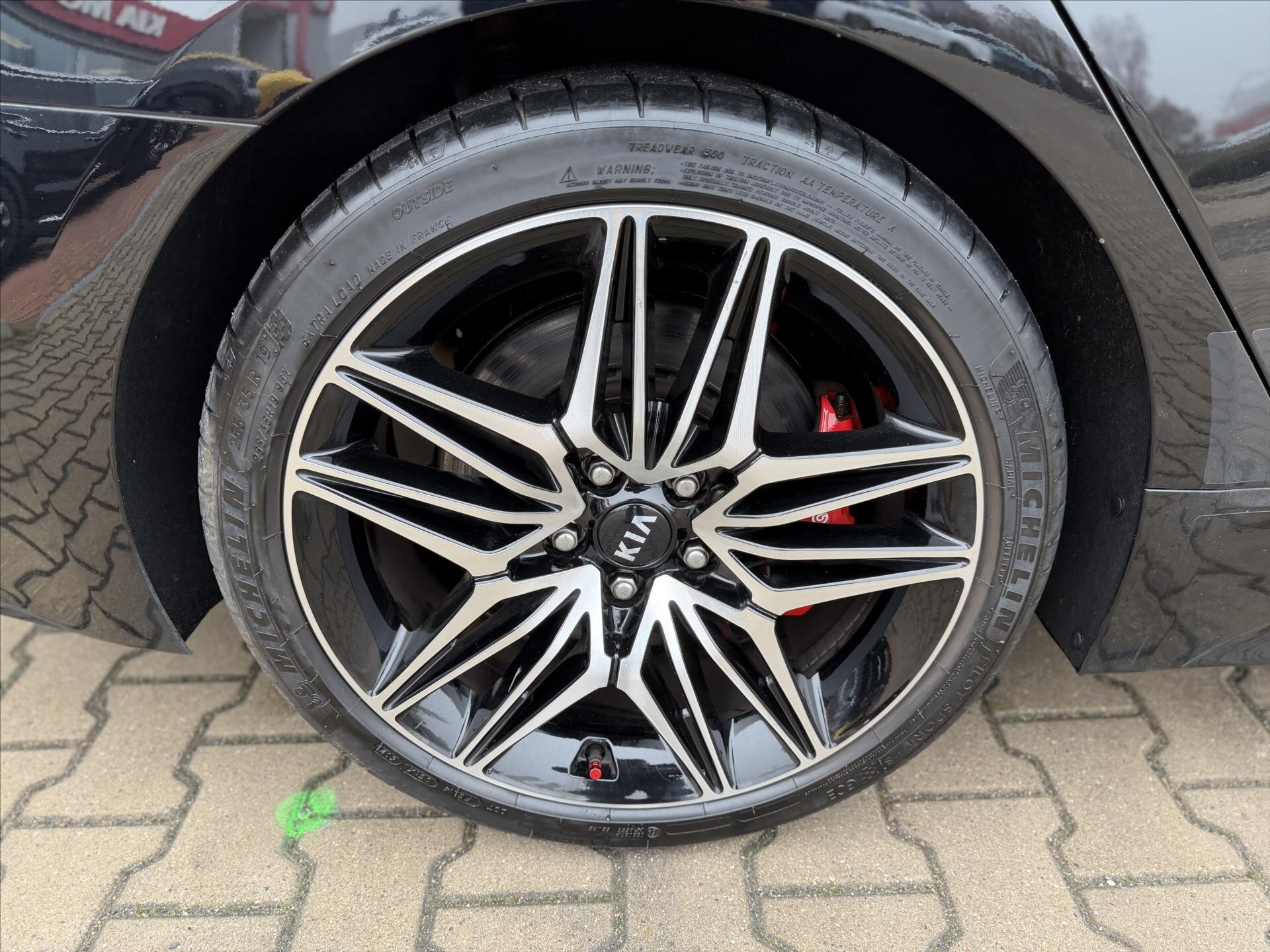 KIA Stinger Hatchback 3,3 l 269 kw