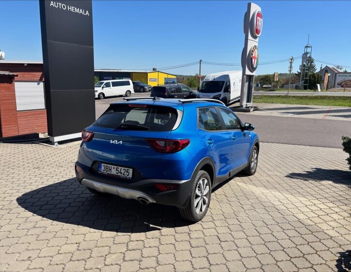 KIA Stonic Kombi 1,2 l 61 kw