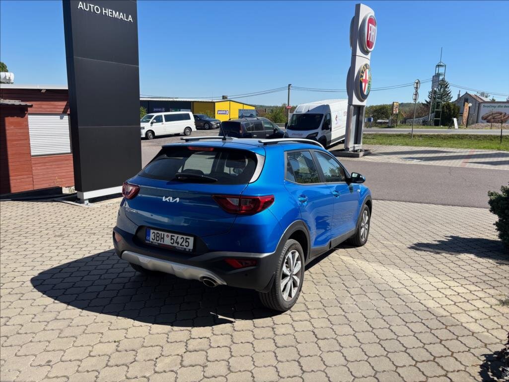 KIA Stonic Kombi 1,2 l 61 kw