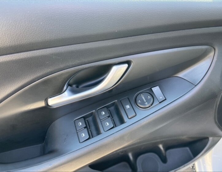 Hyundai i30 Kombi 1,6 l 85 kw