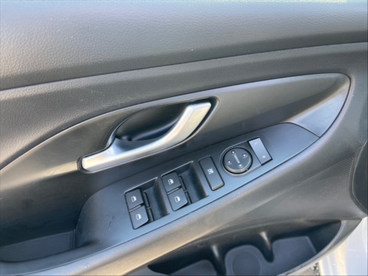 Hyundai i30 Kombi 1,6 l 85 kw