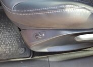 Peugeot 2008 MPV 1,2 l 81 kw