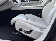 Volvo XC60 SUV / Terénní 2,0 l 145 kw