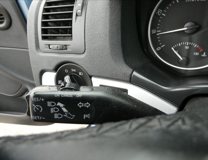 Škoda Octavia Sedan / Limuzína 1,6 l 75 kw