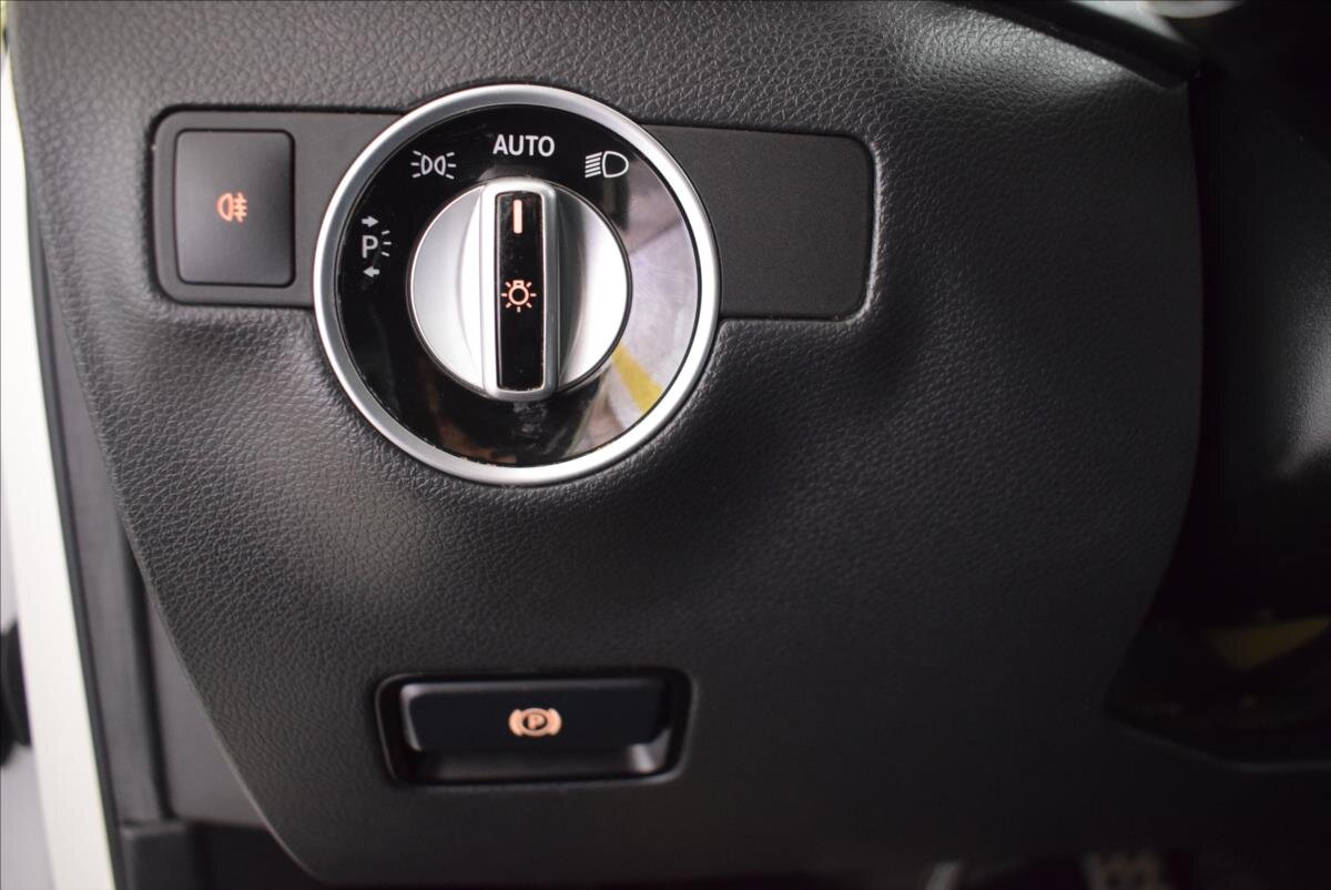 Mercedes-Benz Třídy B Hatchback 1,5 l 80 kw