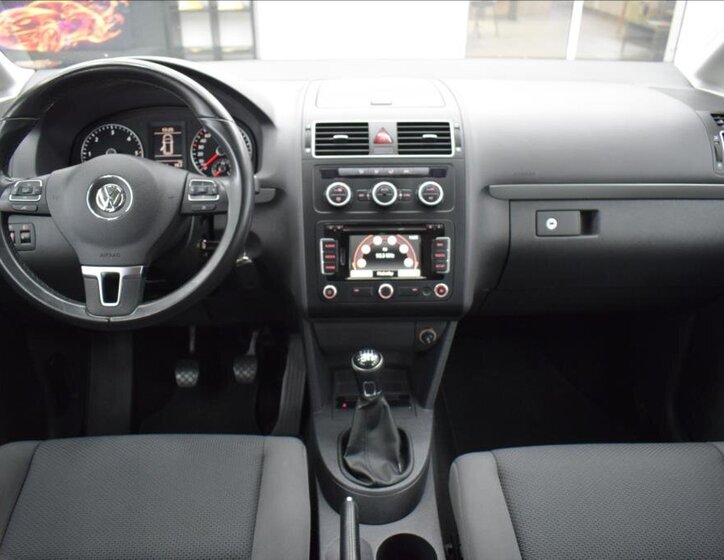 Volkswagen Touran 16