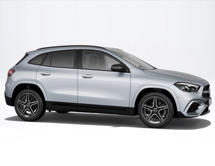 Mercedes-Benz GLA SUV 1,3 l 120 kw