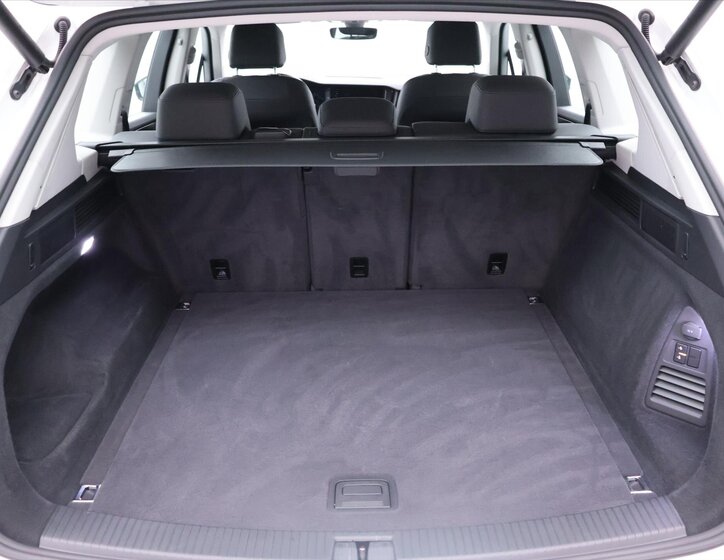 Volkswagen Touareg SUV 3,0 l 170 kw